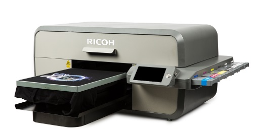 Ricoh в сотрудничестве с Bianchi продемонстрирует потрясающие возможности современной печати, в том числе на примере текстильных принтеров Ri 6000